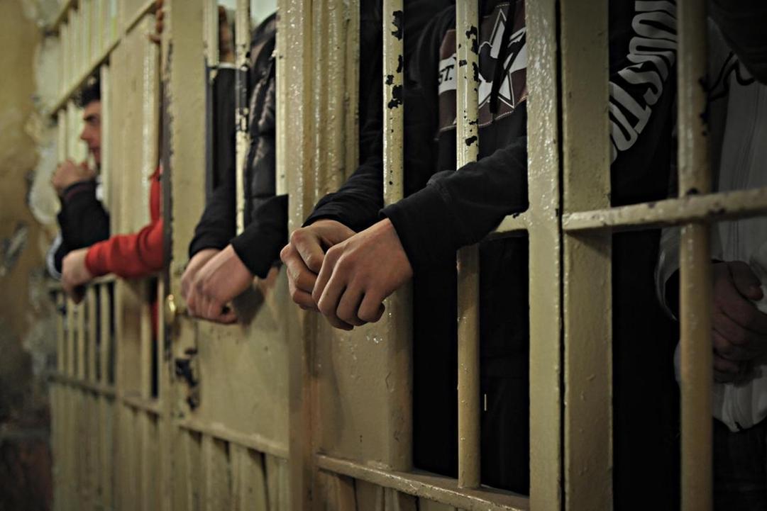 Sovraffollamento e condizioni disumane: si allarga la piaga dei suicidi in carcere