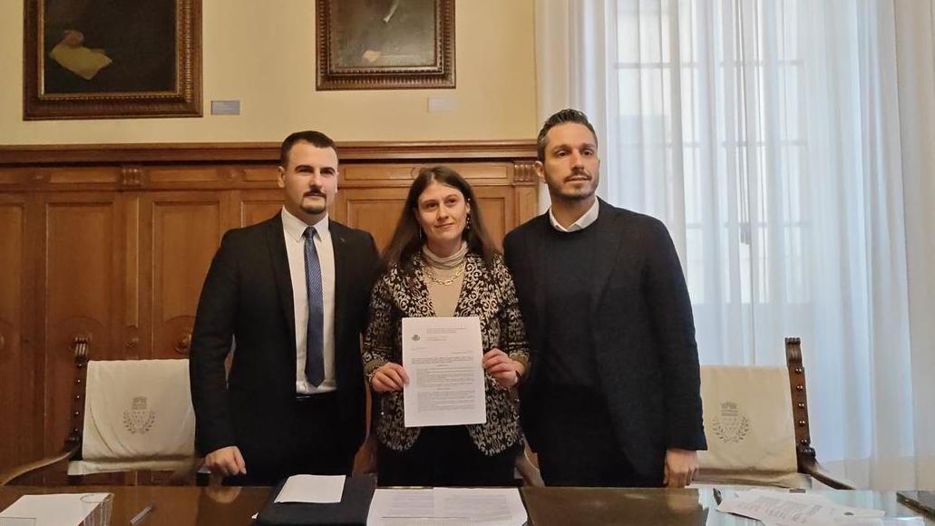 I consiglieri Stanasel, Risaliti e Belgiorno mentre illustrano la loro proposta