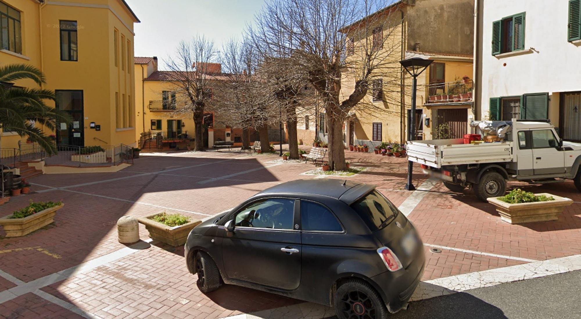 Piazza Marconi, a Riparbella