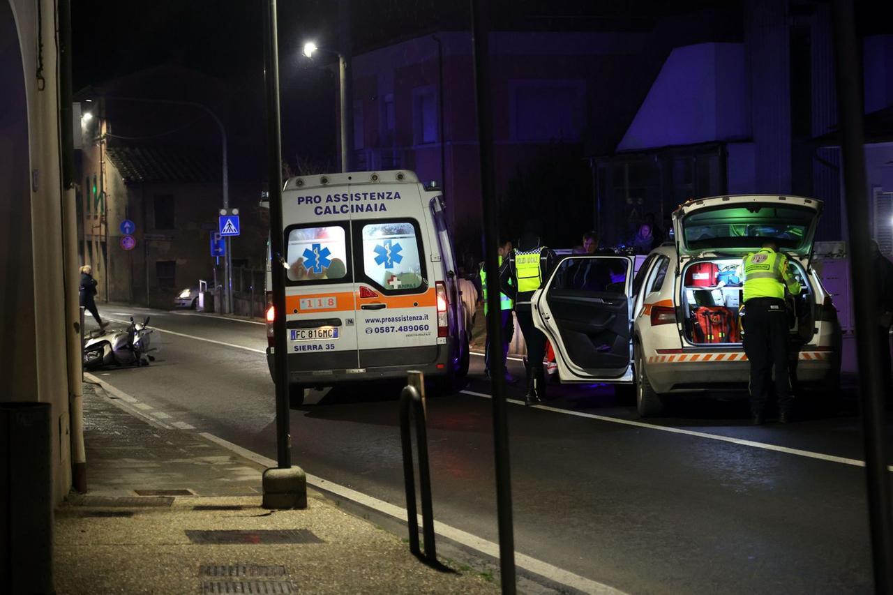 
	Il personale sanitario sul luogo dell'incidente (foto Stick)

