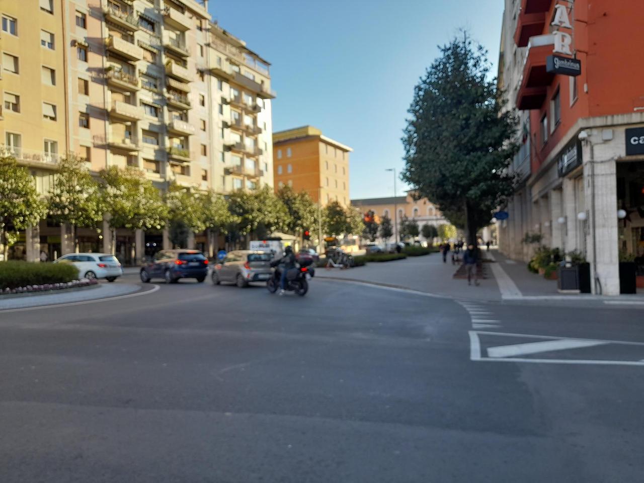 Pisa, zona Stazione: i minimarket devono chiudere entro le 21