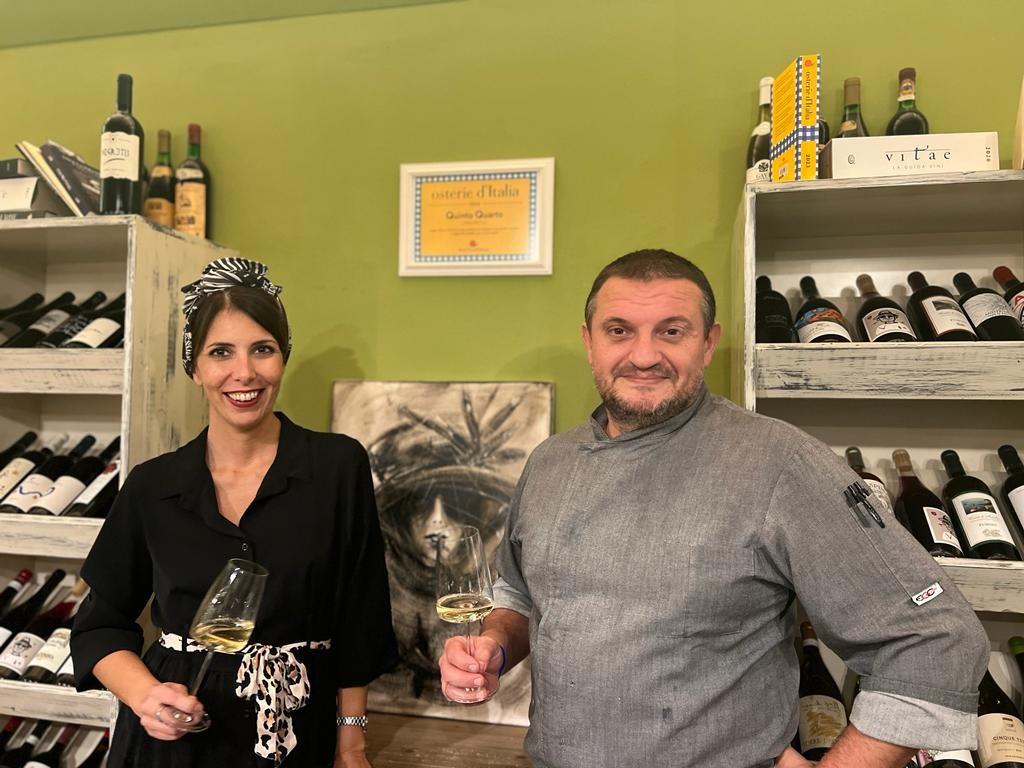 
	Sopra Nicola Cortopassi e Sara Biancalana

