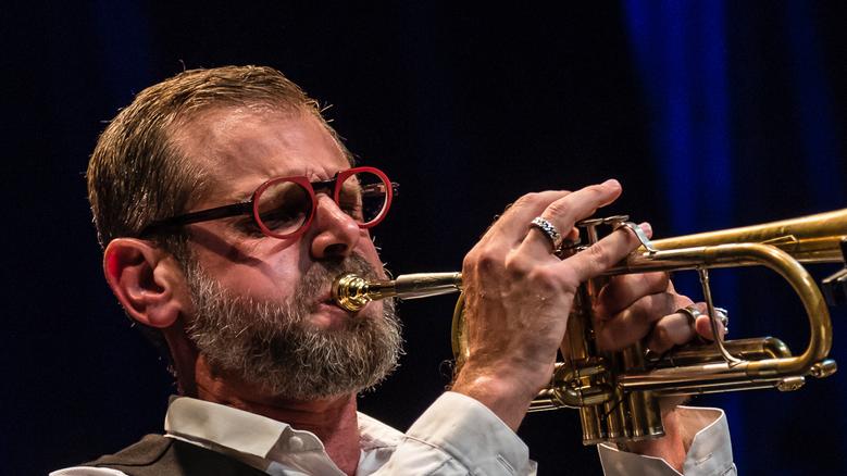 Guida al weekend a Ferrara tra concerti, spettacoli, Memoria e mercatini