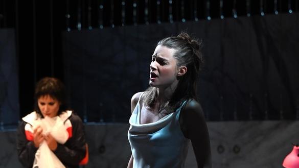 Sebastiano Rolli riporta al teatro Valli l’eterna rivalità tra Montecchi e Capuleti