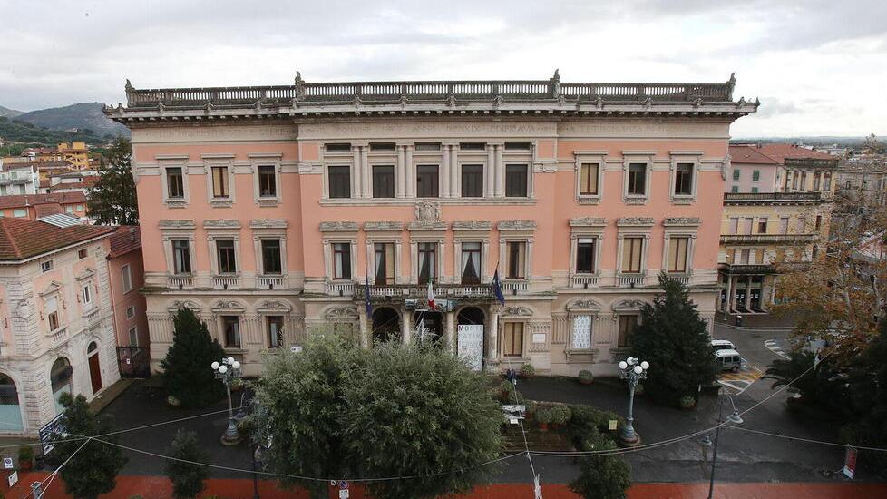 Montecatini, riorganizzazione degli uffici comunali. L’assessore replica alle proteste