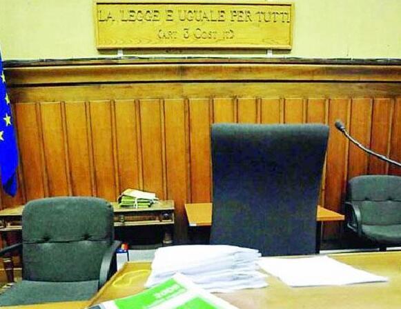 Cercò di accoltellare la ex, Antonelli condannato a 12 anni