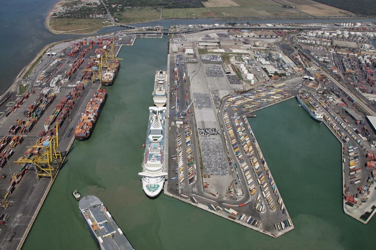 
	Lo scalo livornese (foto d'archivio)

