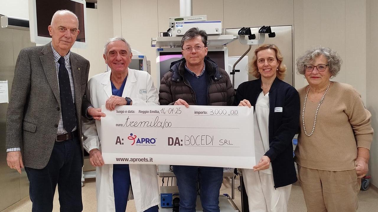 Scandiano, l’azienda Bocedi dona 3mila euro ad AproOnlus