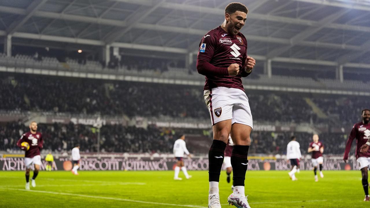 Torino-Cagliari 2-0 Finisce così. Vince il Toro davanti ad un Cagliari imbarazzante