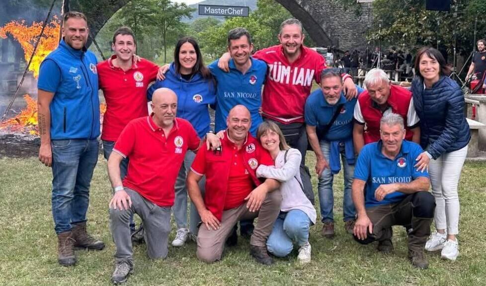 
	I fuochisti di San Nicol&ograve; e di San Geminiano insieme

