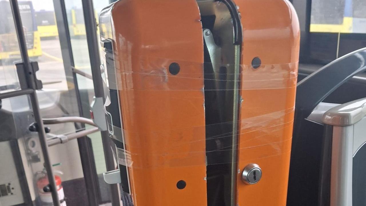 Furto nel deposito Seta di Sant’Anna: svaligiati 40 autobus