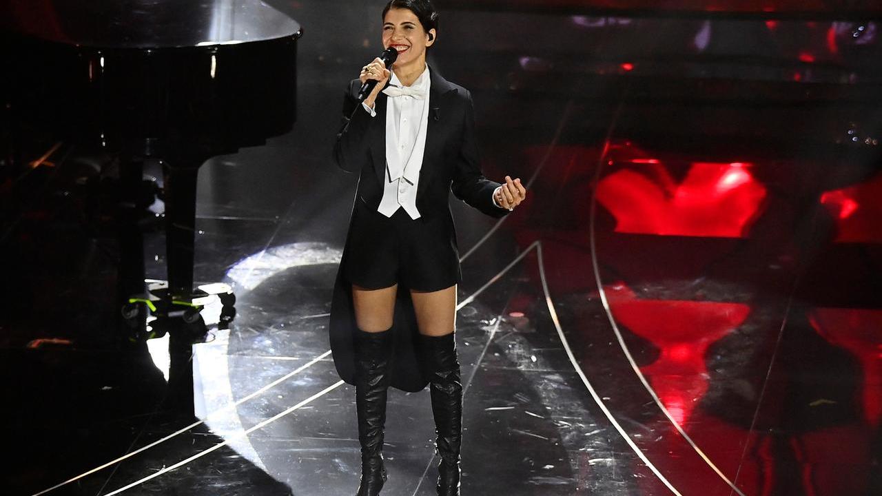 Sanremo 2025, il vincitore svelato in anticipo dall’intelligenza artificiale: la classifica completa