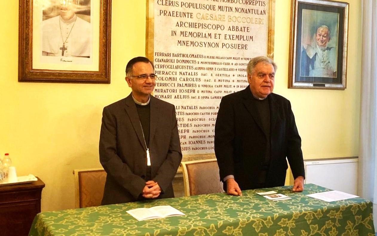 
	Il vescovo Erio Castellucci e il vicario generale don Giuliano Gazzetti

