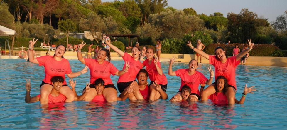 
	Un momento&nbsp;di svago in piscina&nbsp;grazie ai team di animatori formati da Yf Group (immagine&nbsp;autorizzata dalla societ&agrave;)

