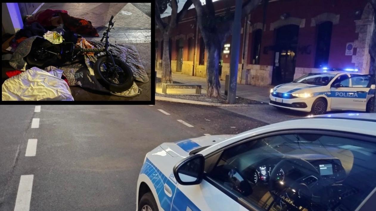 Zaino, bici elettrica, carte di credito: la polizia locale ritrova refurtiva tra i rifiuti abbandonati