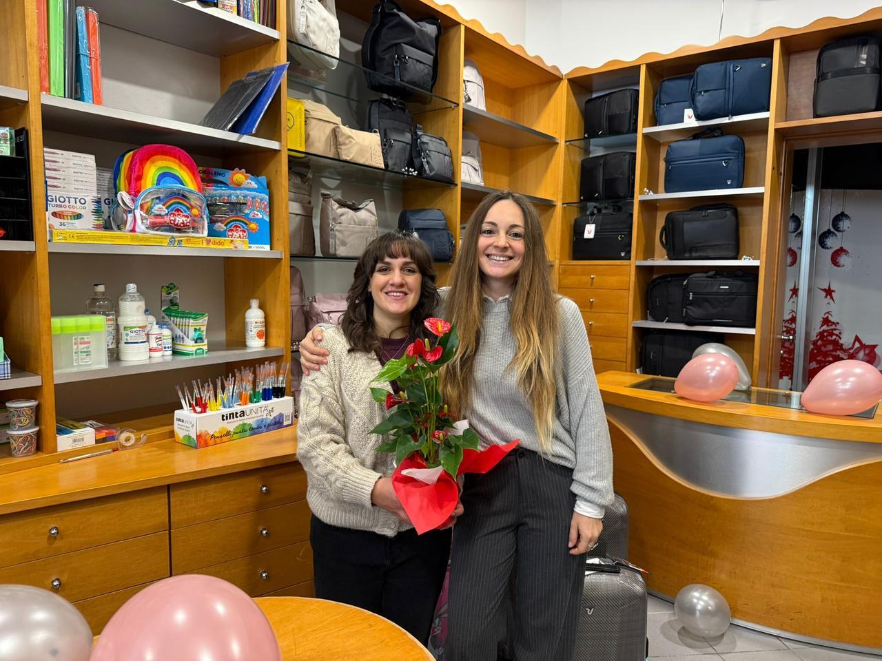 Livorno, storica pelletteria cambia gestione e si rinnova: la scommessa di una 31enne