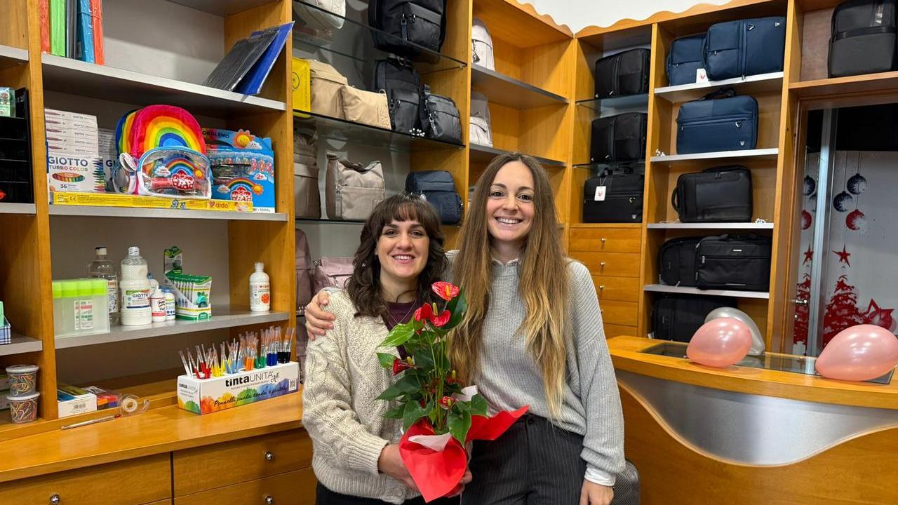 Livorno, storica pelletteria cambia gestione e si rinnova: la scommessa di una 31enne