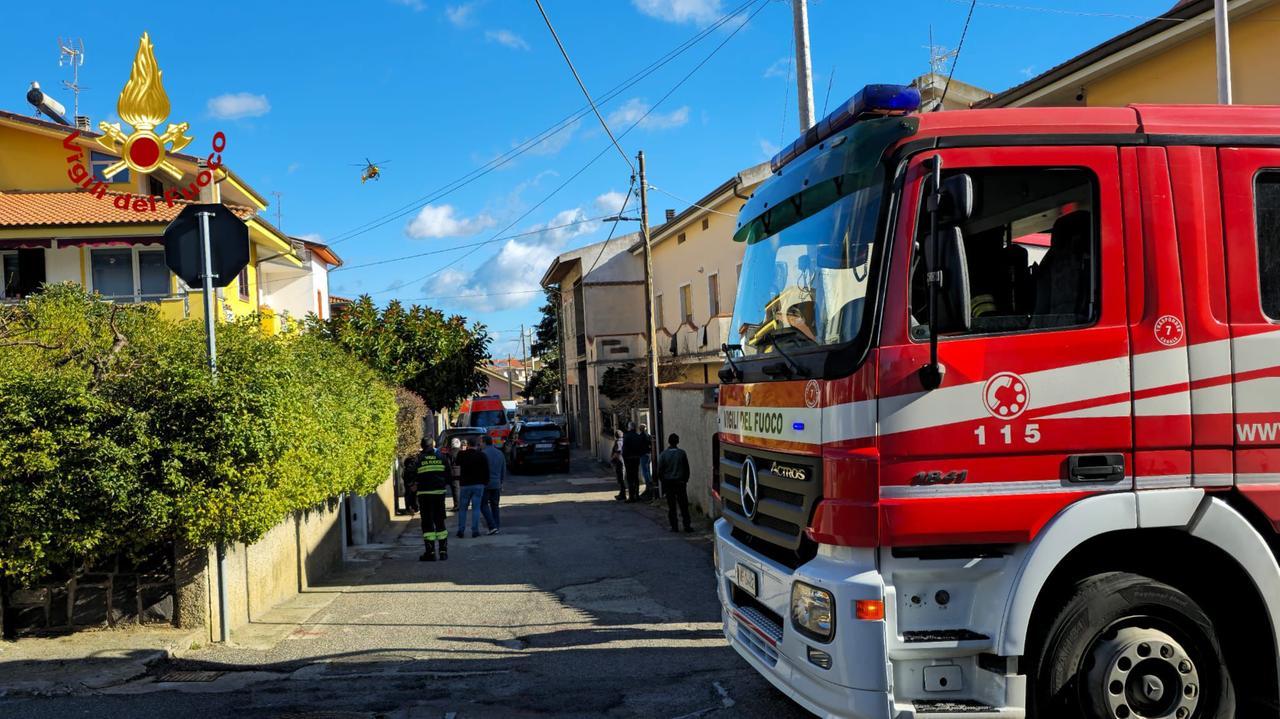 Prende fuoco la caldaia: a Sassari con l’elisoccorso il padrone di casa ustionato