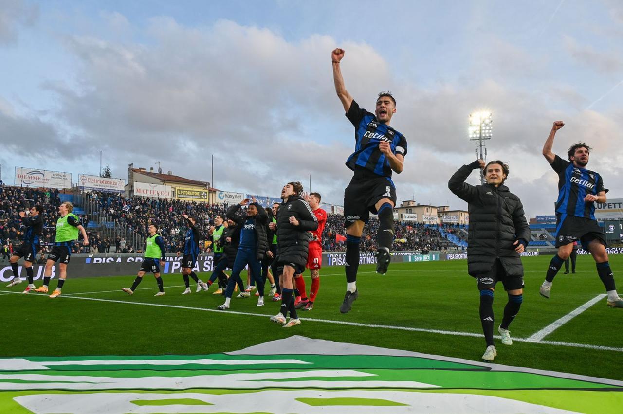 
	La festa a fine partita (foto Fagiolini / Stick)

