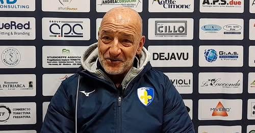 
	L'allenatore Mariotti

