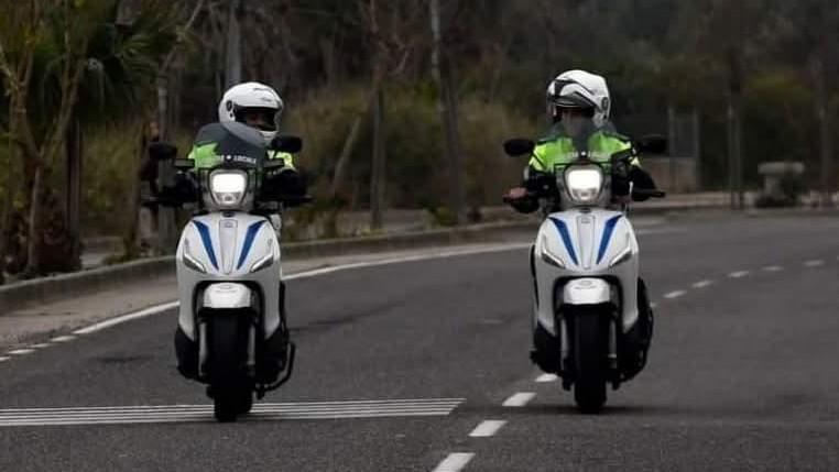 Anziano si allontana dall’ospedale: rintracciato e salvato dalla polizia locale