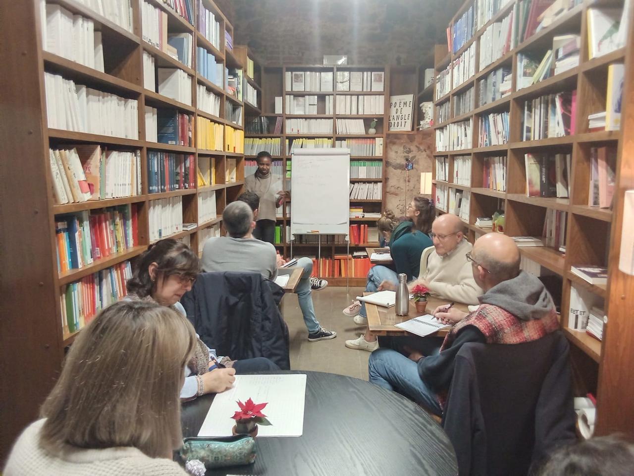 Dal Kenya a piazza Eleonora, le lezioni speciali di Nas professoressa di Shwaili