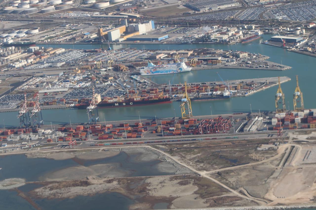 
	Una veduta della&nbsp;Darsena Europa

