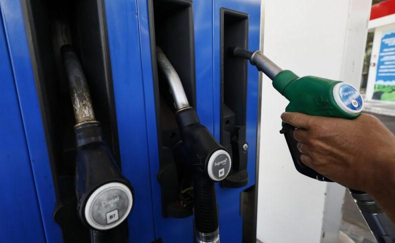 Aumento delle accise su benzina e diesel, i gestori dei distributori: «Carico insostenibile»