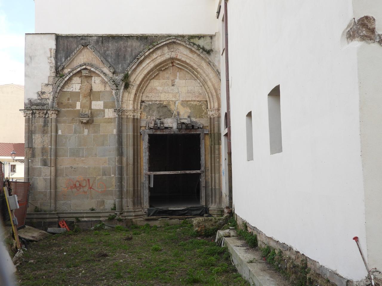 Atti sacrileghi e furto in chiesa, ecco come è stato smascherato il vandalo di San Francesco