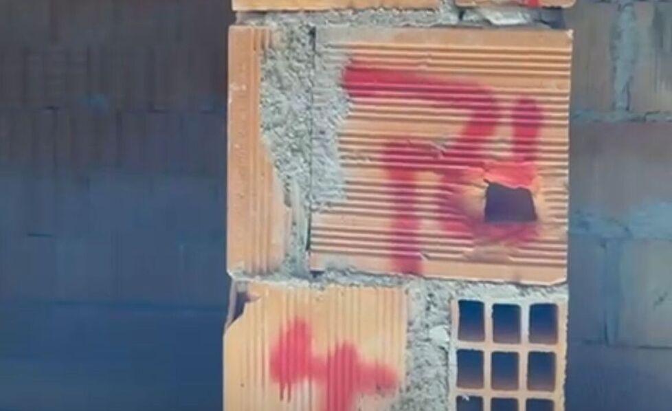 Castelfranco, fango sul Giorno della Memoria