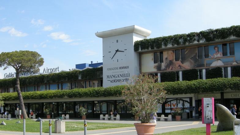 L'ingresso del Galilei