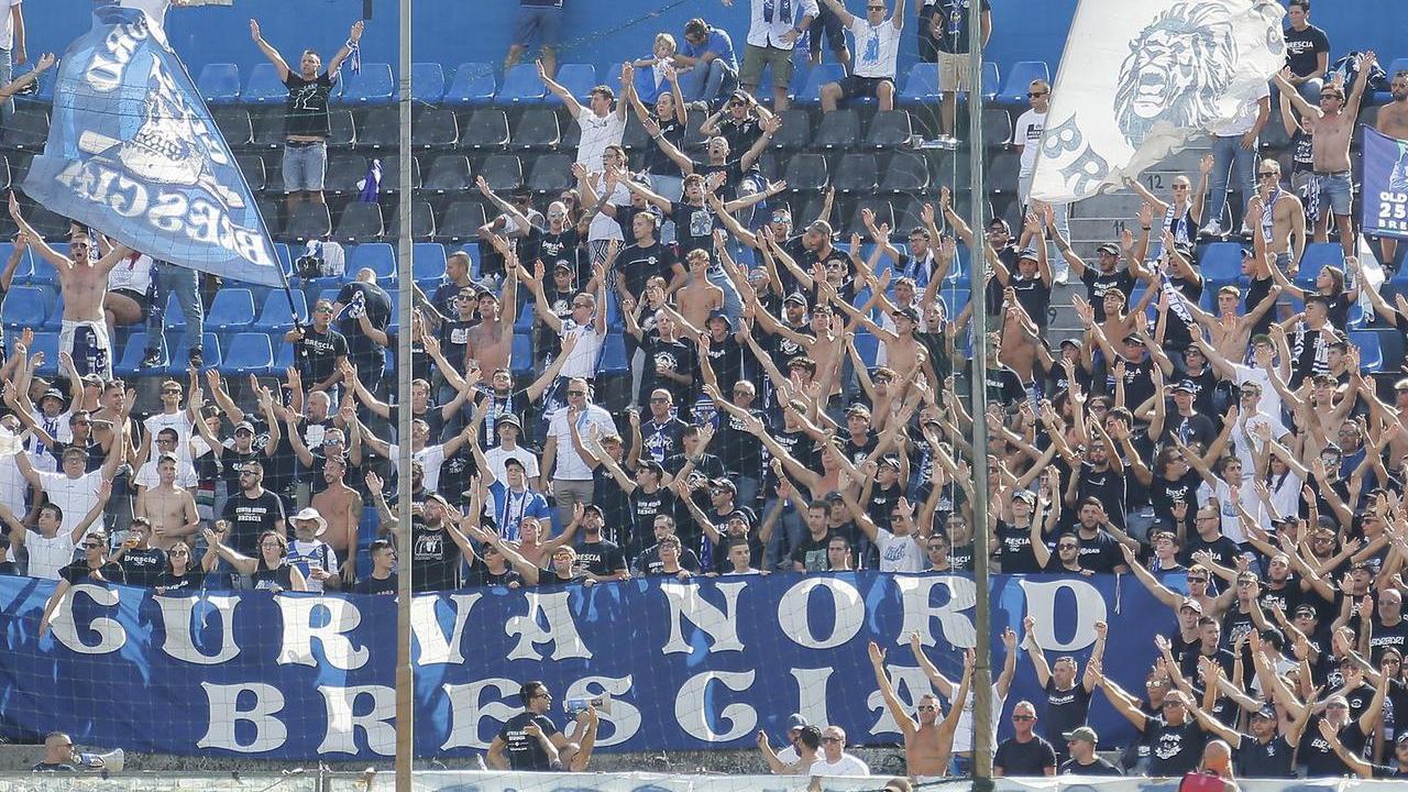 
	Tifosi del Bresci a Pisa (foto Muzzi 2024)

