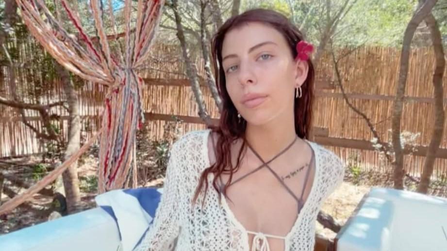 «Claudia si è lanciata dal quarto piano per sfuggire al fidanzato»