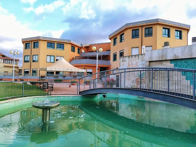 Rubava gioielli alle anziane e soldi ai colleghi della rsa, denunciata un’operatrice