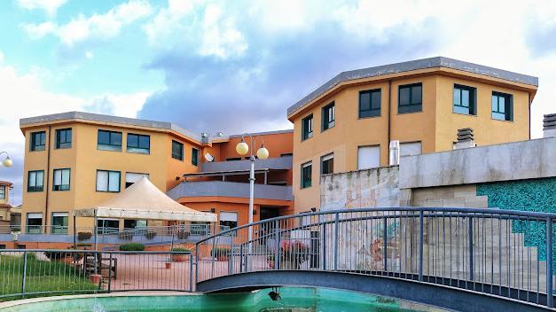 Rubava gioielli alle anziane e soldi ai colleghi della rsa, denunciata un’operatrice