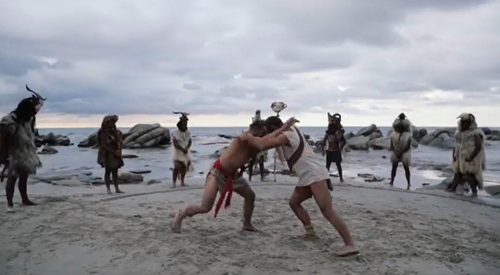 
	Una scena del docufilm "Radici di bronzo. La terra dei sardi" di Andrea Loddo

