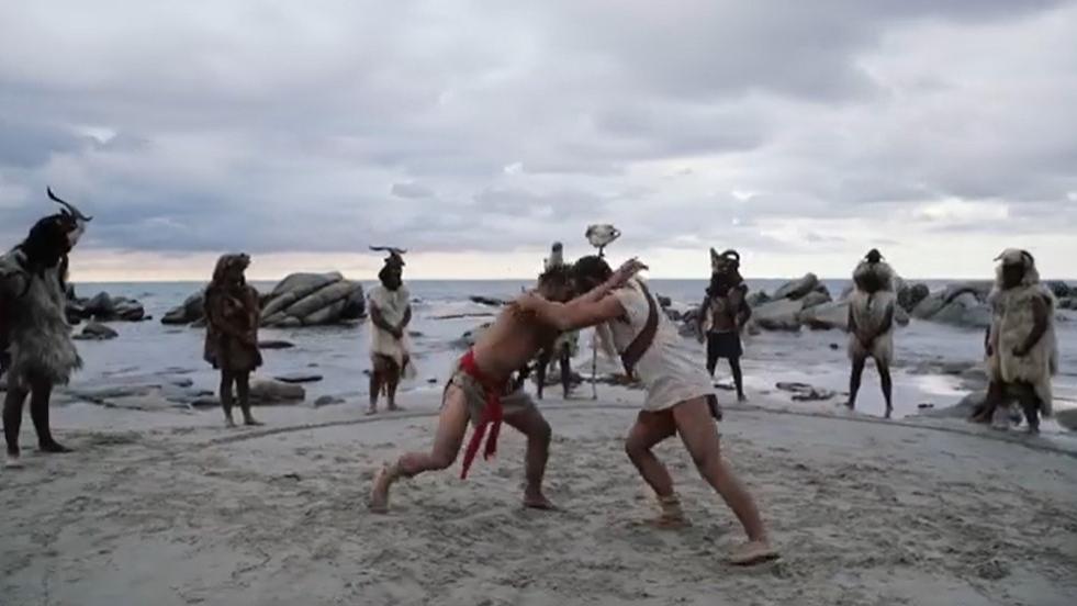 Una scena del docufilm "Radici di bronzo. La terra dei sardi" di Andrea Loddo