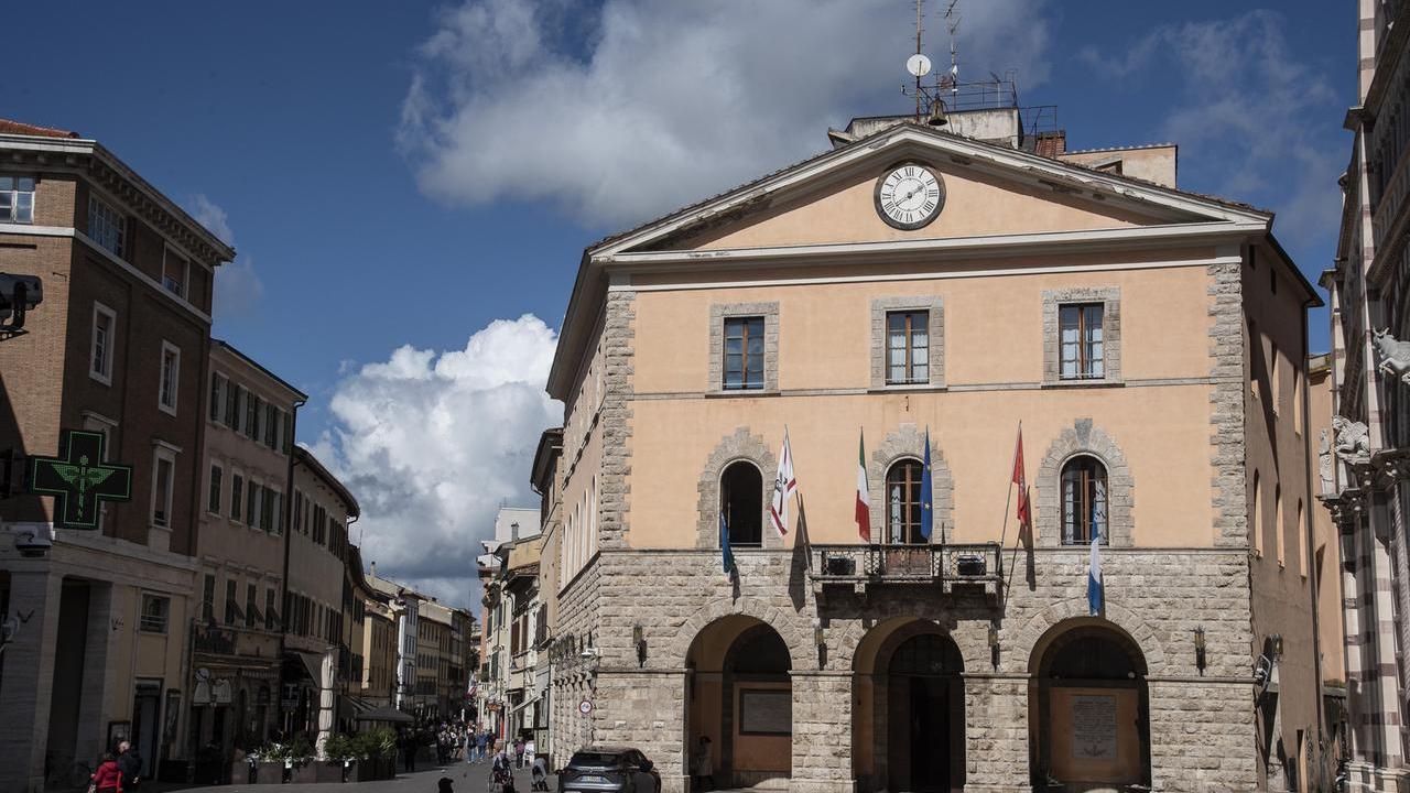 Il palazzo comunale di Grosseto