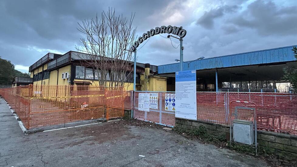 Uno dei lavori in corso riguarda il bocciodromo (foto Nucci)