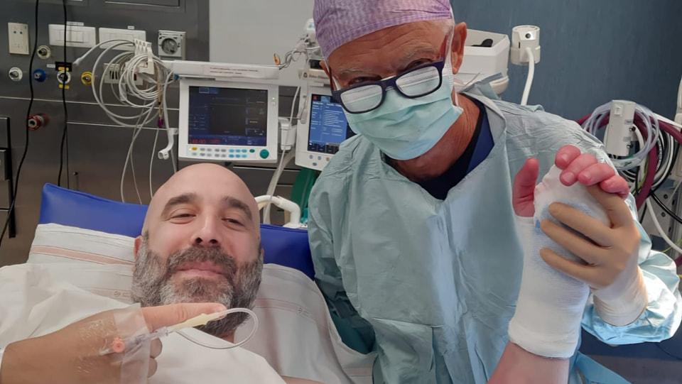 Il sindaco di Scandiano operato: il chirurgo è Salsi, che lo aveva sfidato alle elezioni