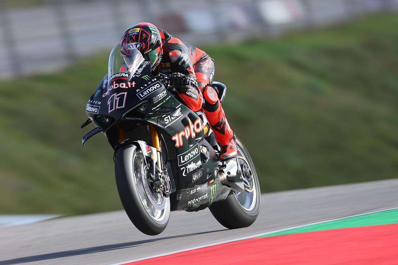 Motociclismo Sbk, Bulega già veloce nei primi test