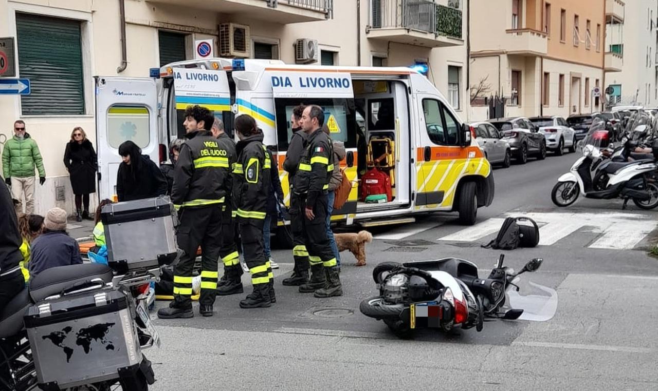 
	L'ambulanza della Misericordia in via Pilo Albertelli per i soccorsi

