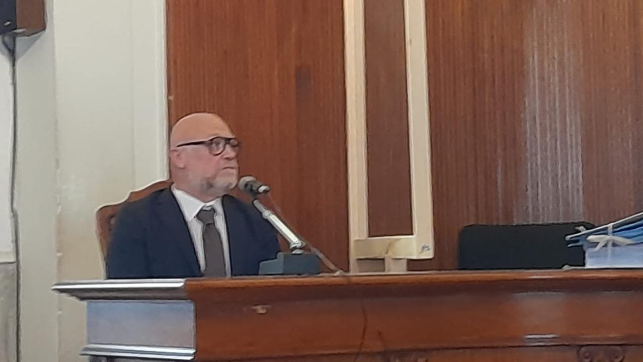 Il sindaco Filippo Nogarin in aula durante il processo