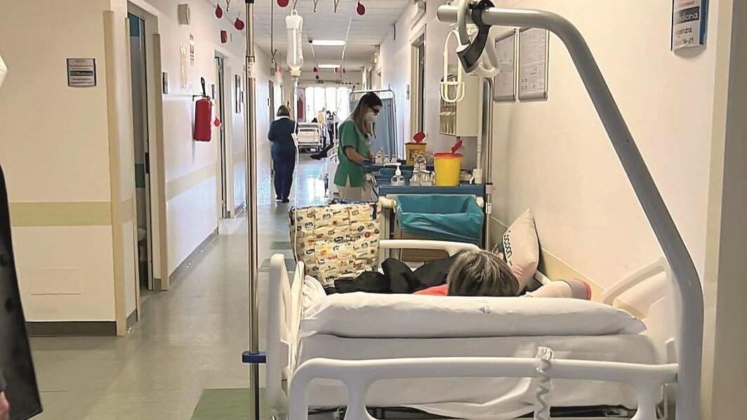 Sanità al collasso, il piano di Luigi Minerba: «Ripartiamo dai piccoli ospedali»