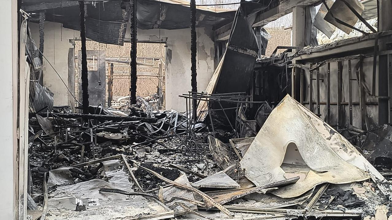 I danni provocati dall'incendio a Vaiano