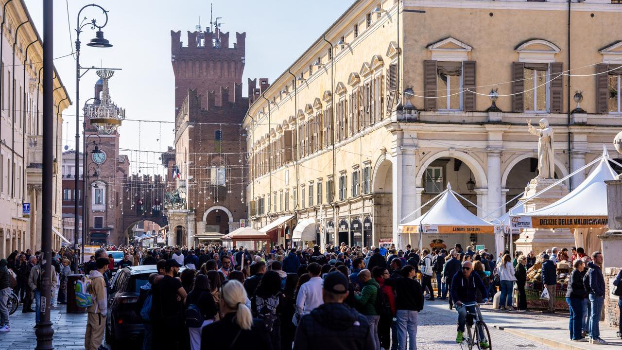 Dall’Oriente al Nord Europa, il mondo scopre Ferrara