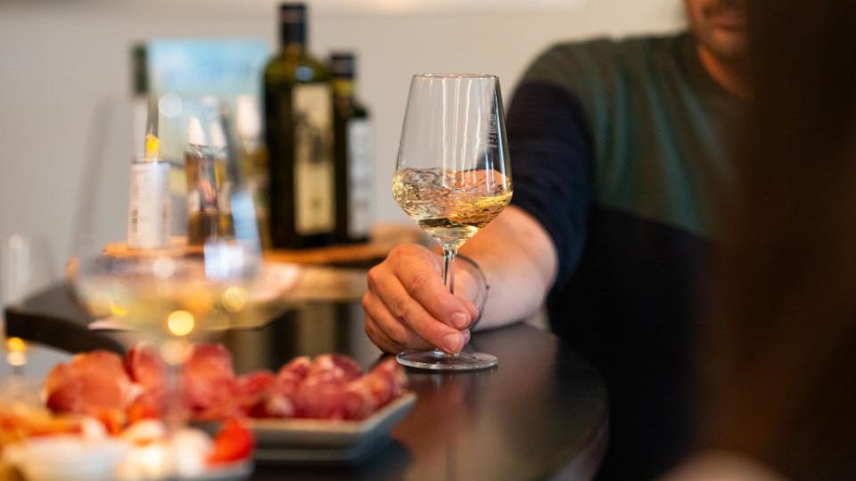 Esperienze esclusive alla Cantina vini di Maremma: eventi aziendali tra passione, tradizione e innovazione