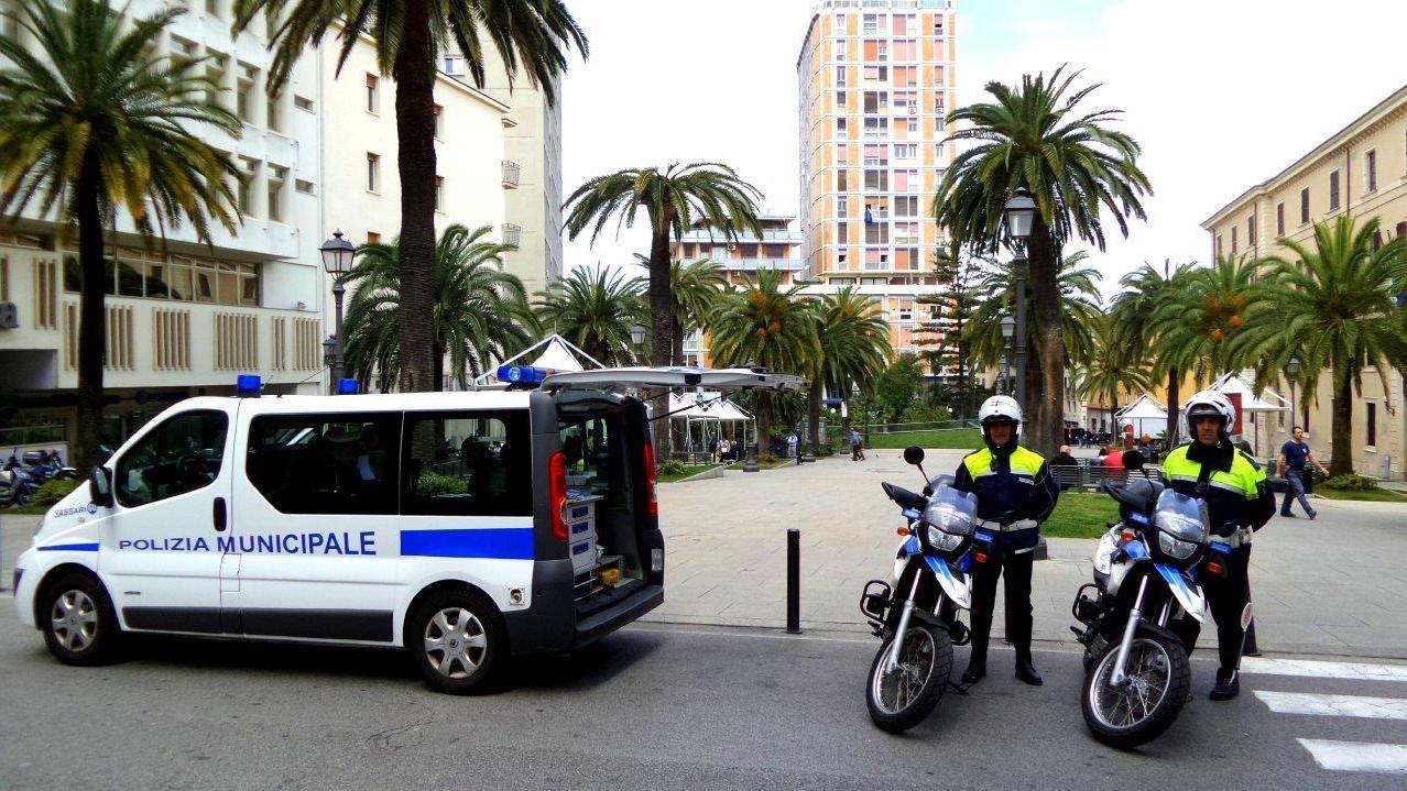 Blocca la strada e semina il panico a Sassari: ecco cosa è accaduto