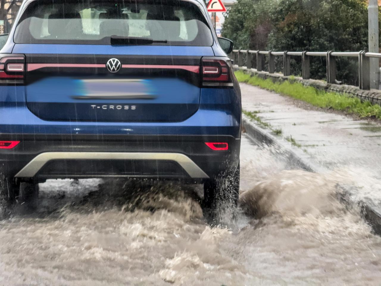
	Forti piogge e strade allagate in Toscana (foto Nucci)

