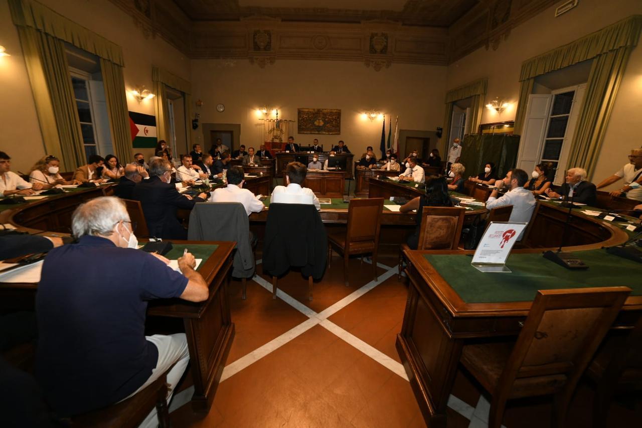 Lucca, i consiglieri più presenti e chi fa più assenze. C'è una questione femminile